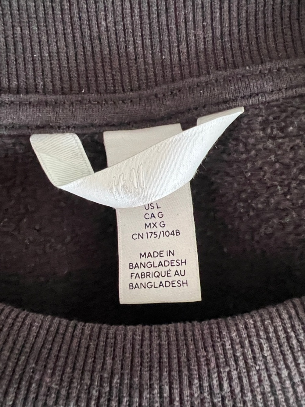 H&M Sweatshirt - Picture 4 of 4